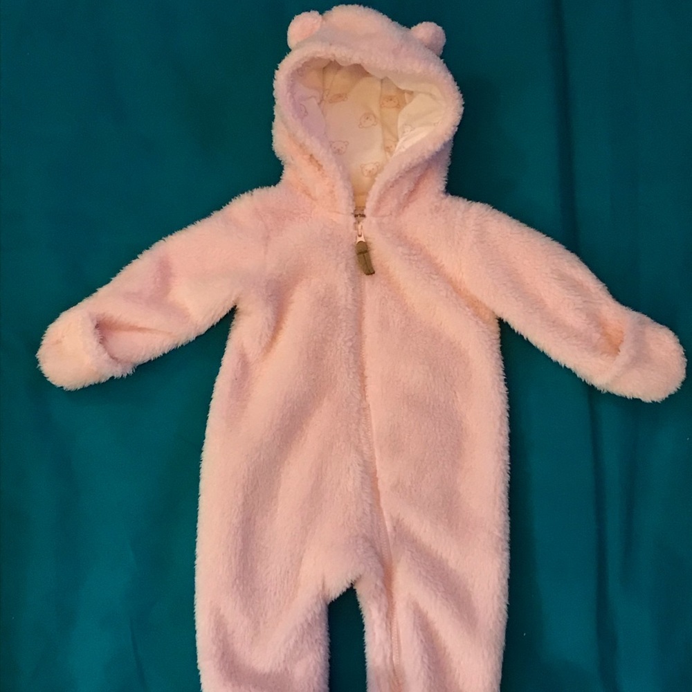 Excellent condition! Adorable Pink Sherpa Bunting